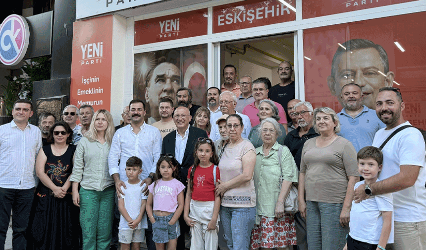 Çakırözer: “Millet yolunu kendi açtığı partimize akın akın geliyor”