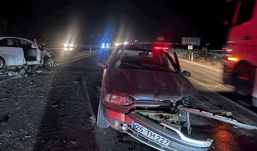 Eskişehir-Ankara kara yolunda kaza: 5 yaralı