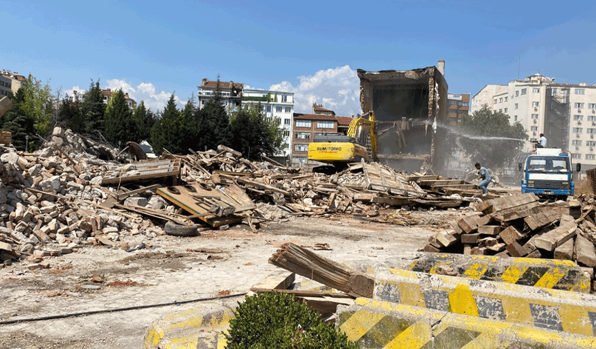 Eskişehir’de bir devir daha kapandı: Tozman Çarşısı tarihe karıştı!