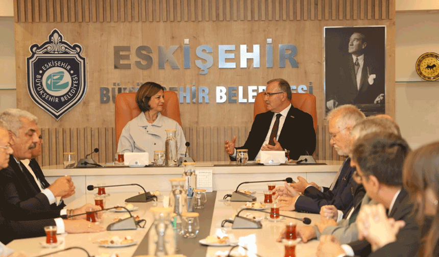 Eskişehir’in sanayi geleceği masada: OSBÜK’ten Ünlüce’ye ziyaret