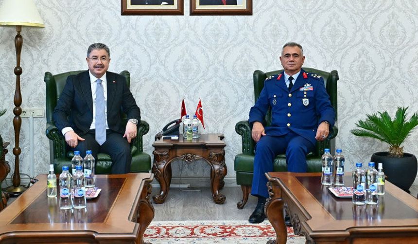Muharip Hava Kuvvetleri Komutanı Erdoğan Gür’den Vali Yılmaz’a ziyaret
