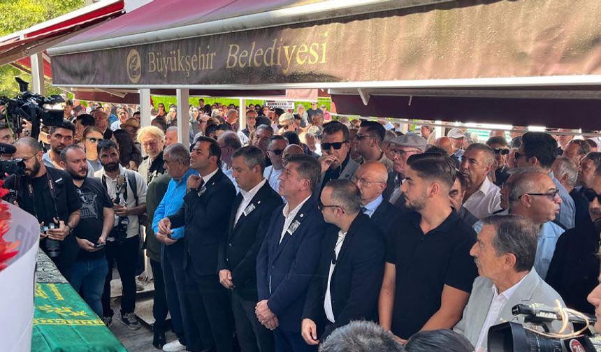 Yılmaz Büyükerşen’in kardeşi Güzin Büyükerşen son yolculuğuna uğurlandı
