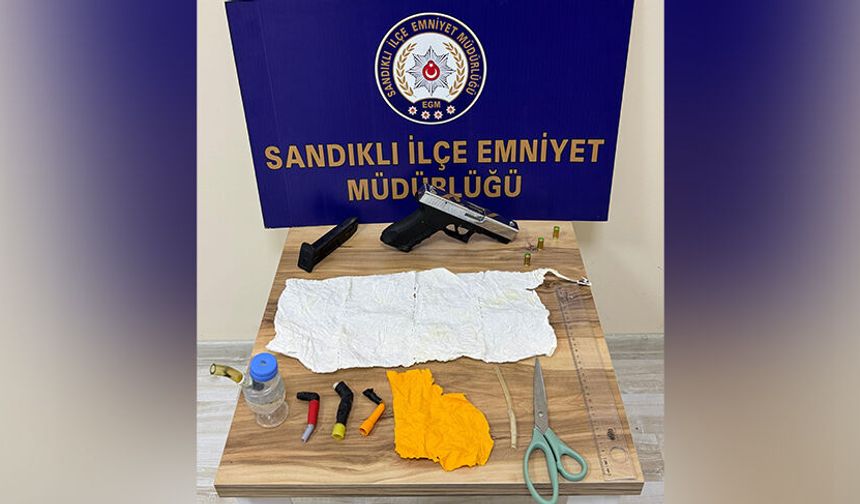 Afyonkarahisar'da düzenlenen uyuşturucu operasyonunda 2 kişi tutuklandı
