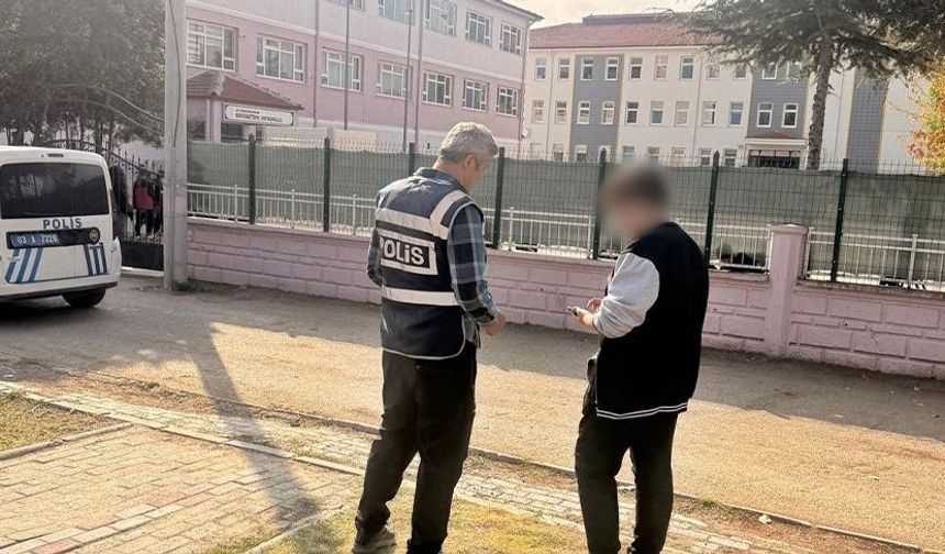 Afyonkarahisar'da polisten okul çevrelerinde huzur denetimi