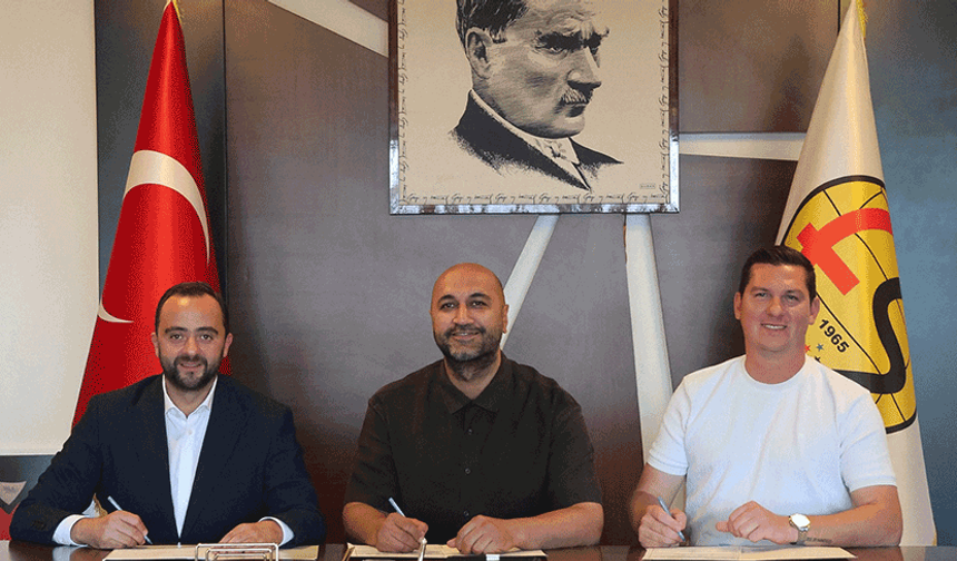 Eskişehirspor Basketbol Akademisi'nde imza töreni