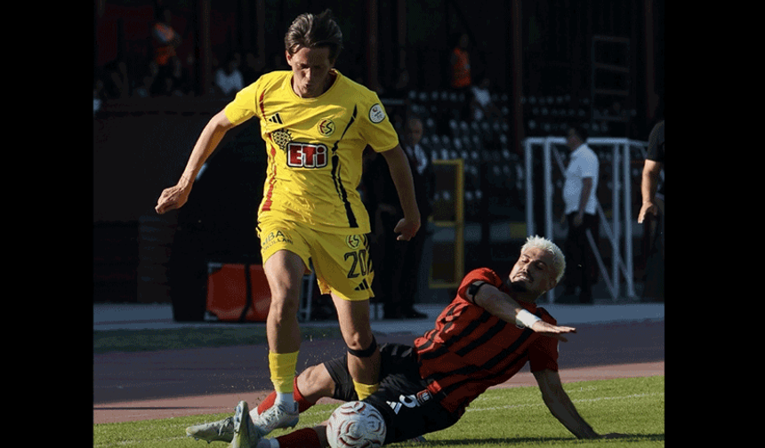 Es-Es Uşakspor karşısında ilk yarıyı golsüz beraberlikle kapattı