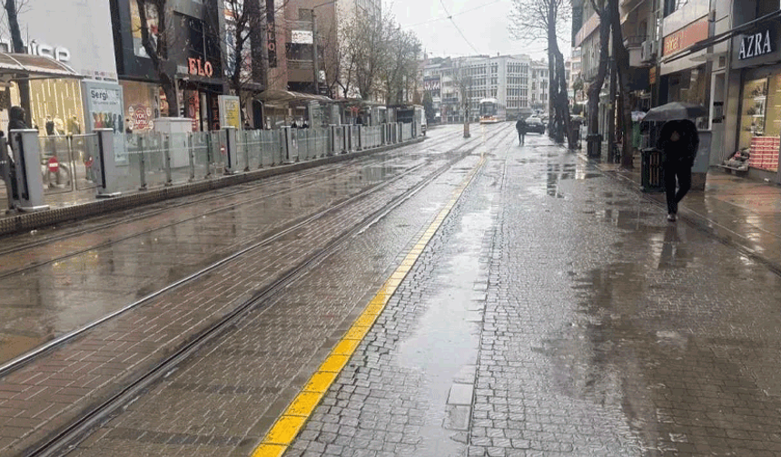 Kuvvetli sağanak geliyor: Eskişehir'de 9 ilçe için sarı alarm