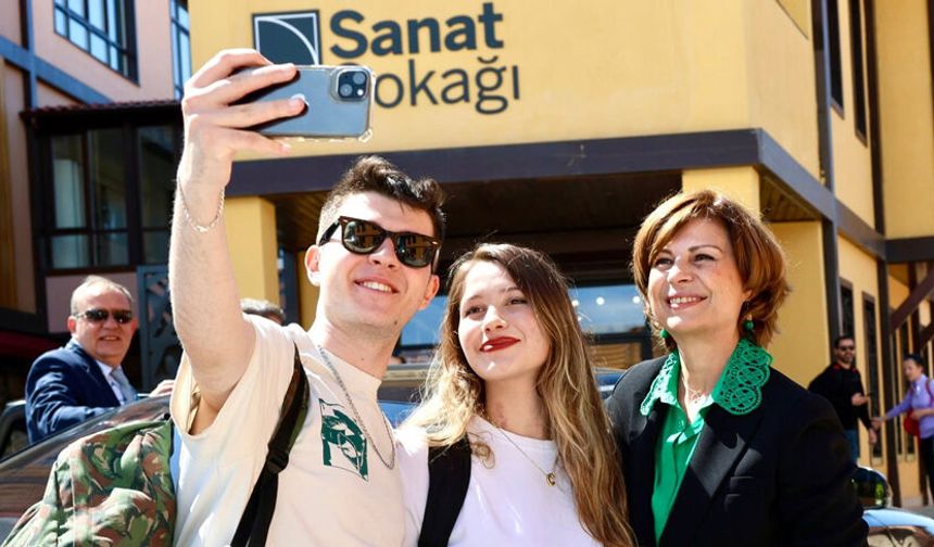 Üniversiteli gençlere destek başlıyor! Eskişehir'de başvuru tarihleri belli oldu