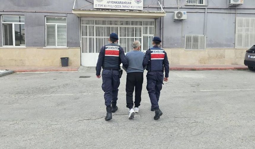 Afyonkarahisar'da aranan şahsı jandarma yakaladı