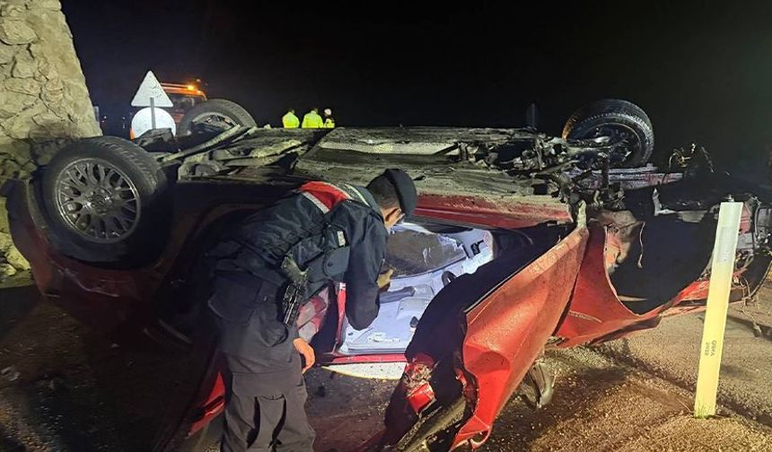 Bilecik’te otomobil takla attı: 3 yaralı