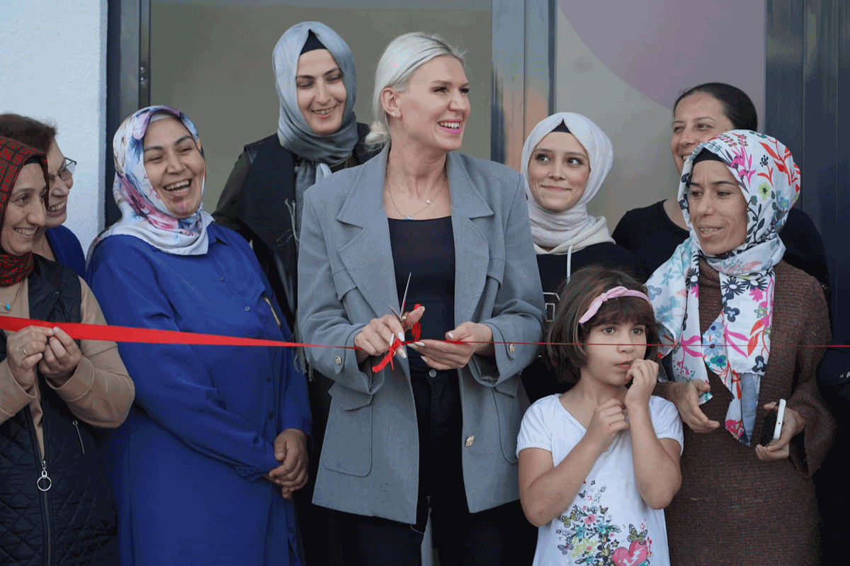 melek-mizrak-subasi-kadinlarin-isteklerini-karsiliyor-detay1