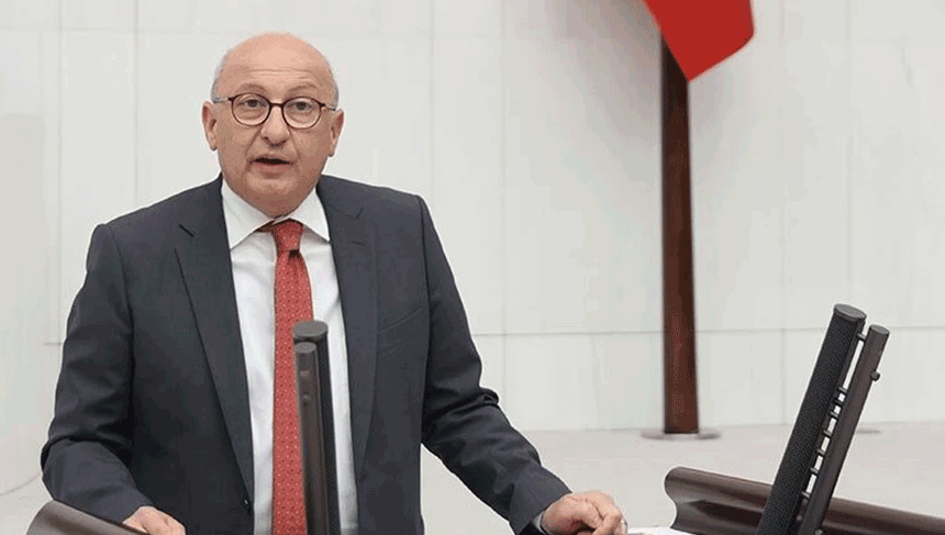 Çakırözer: “İstifa için haber bekliyoruz!”