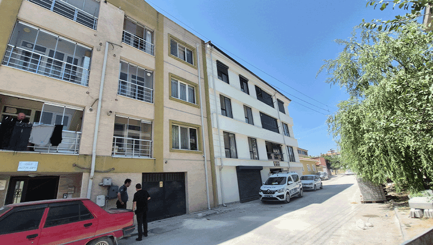Eskişehir'de 9 metre yükseklikten düşen 3 yaşındaki  kız hayatını kaybetti