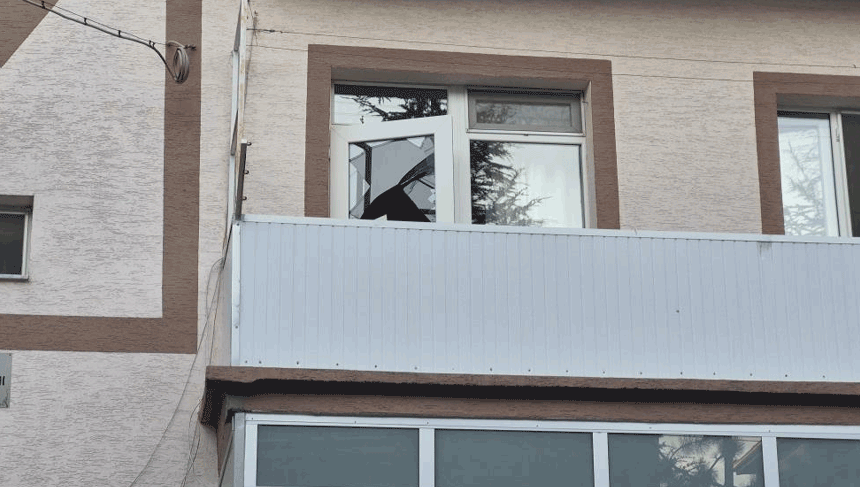 Kötü koku ihbarı ekipleri harekete geçirdi: Evde cansız bedeni bulundu