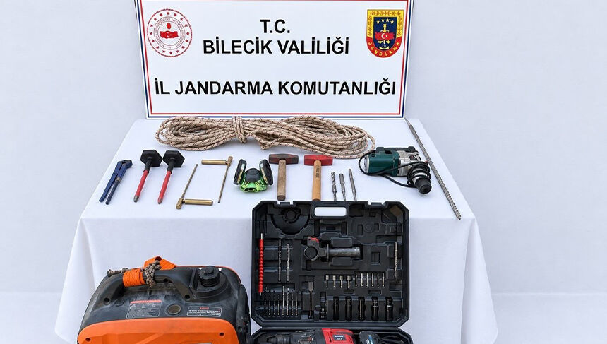 Bilecik’te define arayan 5 kişi suçüstü yakalandı