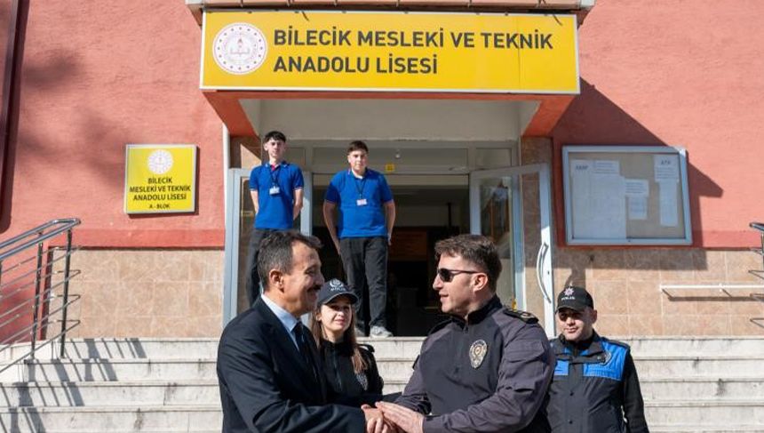 Bilecik'te okul güvenliği için emniyet devrede